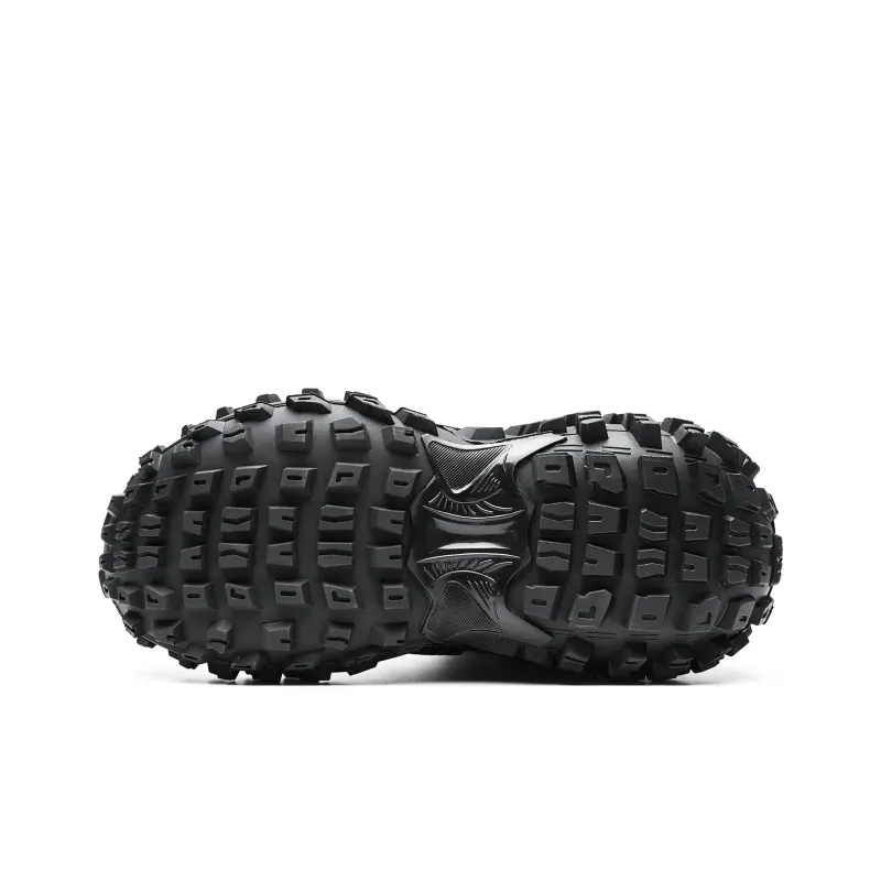 BLVCK PARIS Low Top Chunky Sneakers Unisex Black-4