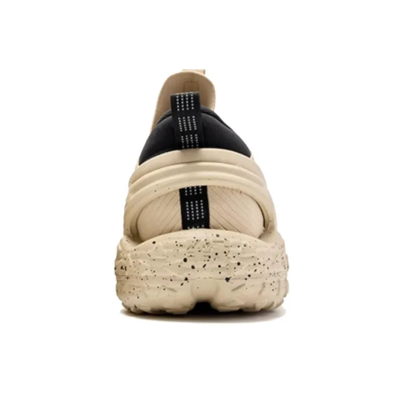 QIAODAN Shock Absorbers Slip Resistant Breathable Low Top Casual Shoes Men's Beige-1