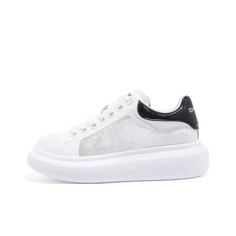 DAPHNE Non slip Lightweight Low Top Skateboard Shoes Women's-0