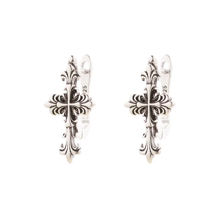 Quarqor Brass Stud Earrings Unisex-0