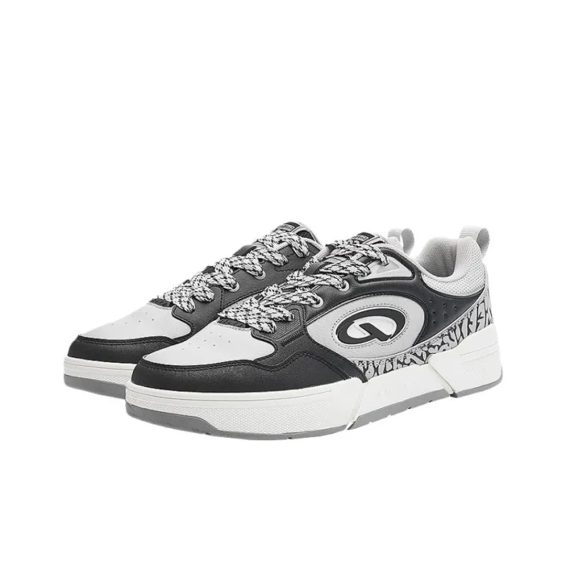 QIAODAN Pinwheel·Zero Anti Slip Wear Resistant Low Top Skateboard Shoes Men's Black Gray-1
