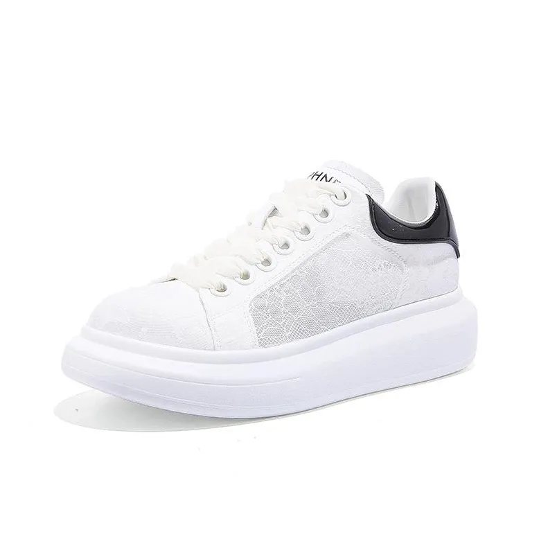 DAPHNE Non slip Lightweight Low Top Skateboard Shoes Women's-1