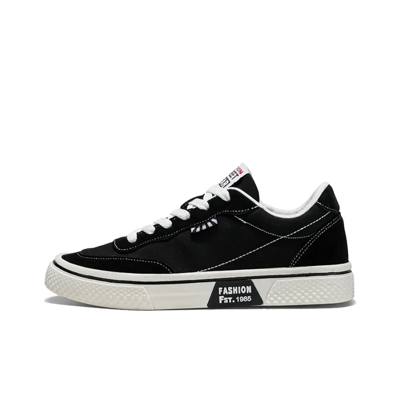 Captain Illy Low Top Casual Shoes Men's-21
