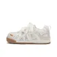 03 Beige