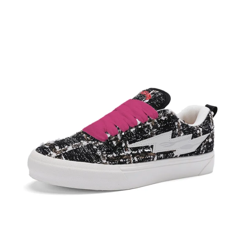 DUEPLAY Low Top Skateboard Shoes Unisex Black White-17