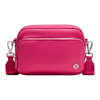 Lululemon Everywhere Nylon Shoulder Bag, Crossbody Bag Unisex Raspberry Red