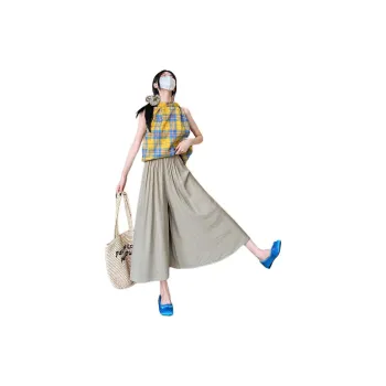 Flowers In Water Casual Pants Women's