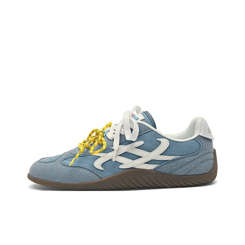 China Aerospace Low Top Casual Shoes Men's-24