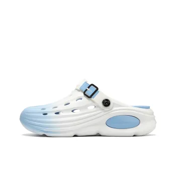 Budding Bear Clogs Men