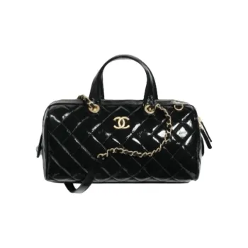 CHANEL Leather Is Worn On A Chain Bowling Bag, Shoulder Bag, Handbag Tubas Women's Black
