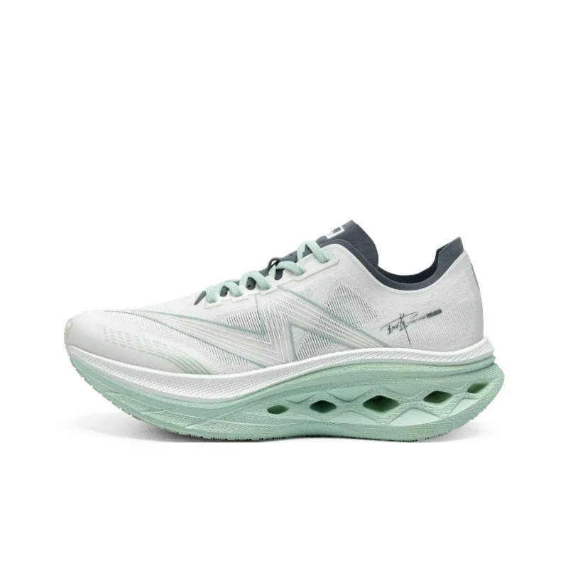 Aung San Coverage Lightweight Rebound Low Top Hole Transversal Technology Casual Running Shoes Women's Khaki Green-0