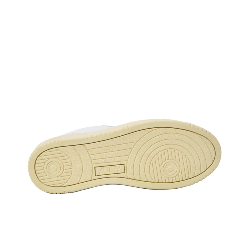 AUTRY Medalist Low Top Skateboard Shoes Women's White-3