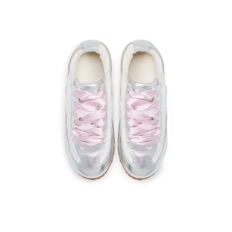 Lost In Echo Low Top Casual Shoes Women's-3