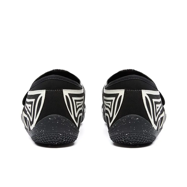 Vibram Low Top Training Shoes Women's Black Color-2