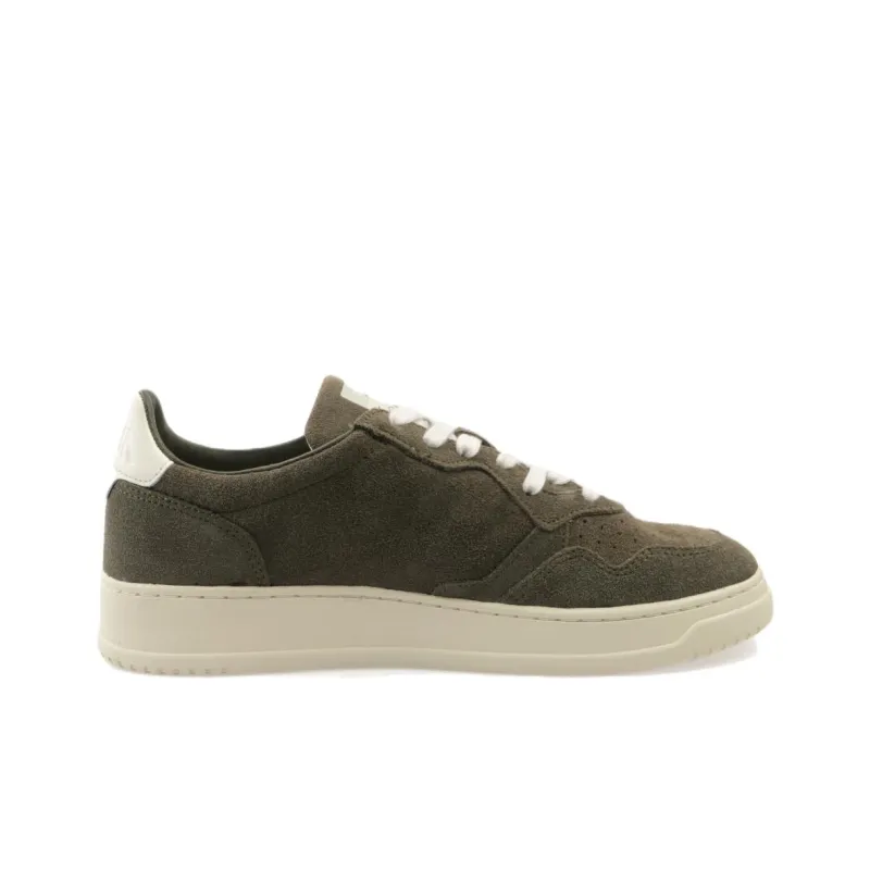 AUTRY Medalist Low Top Skateboard Shoes Men's Green-1