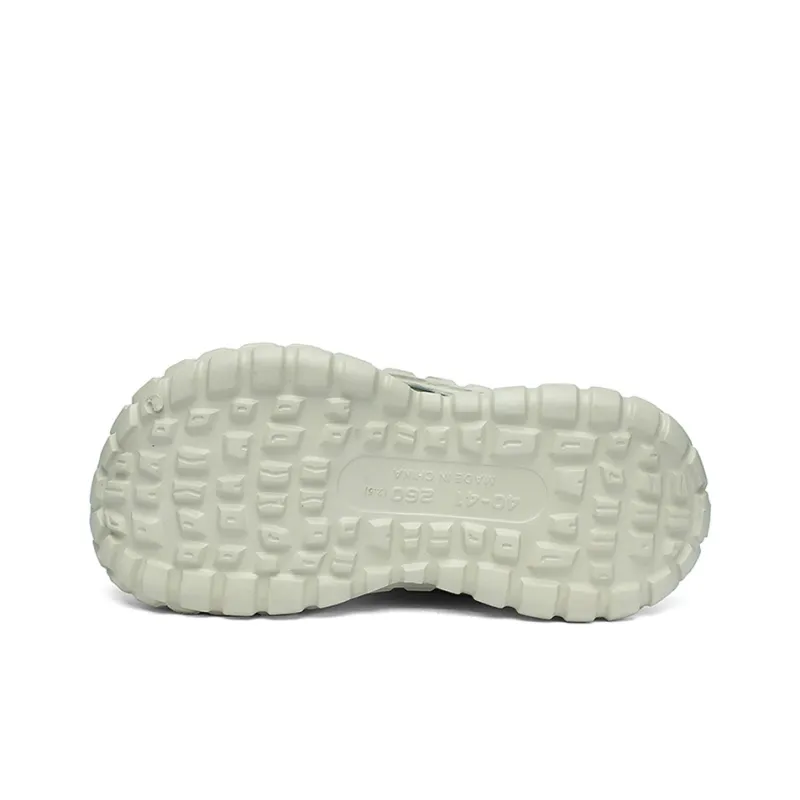 FCMM Bubbles Cloud Collection Clogs Unisex-19