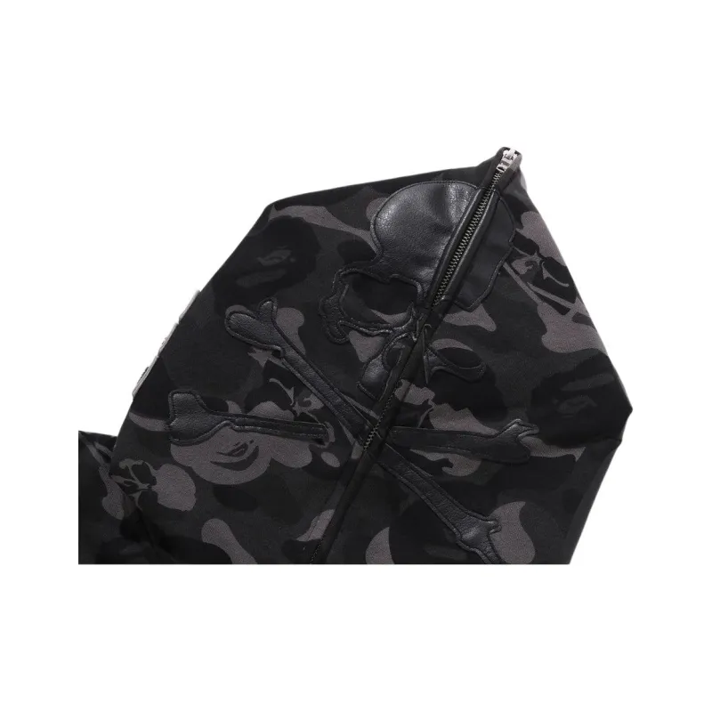 A BATHING APE Mastermind JAPAN Collaboration SS25 Sweatshirt Unisex Black-4