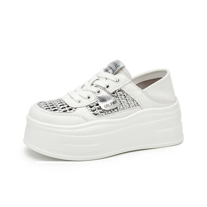 DAPHNE Waterproof And Breathable Low Top Skateboard Shoes Women's-1