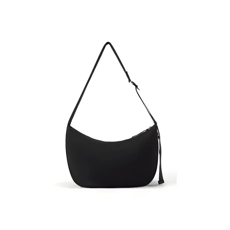 FILA FUSION Fabric Shoulder Bag Unisex Pitch Black-1