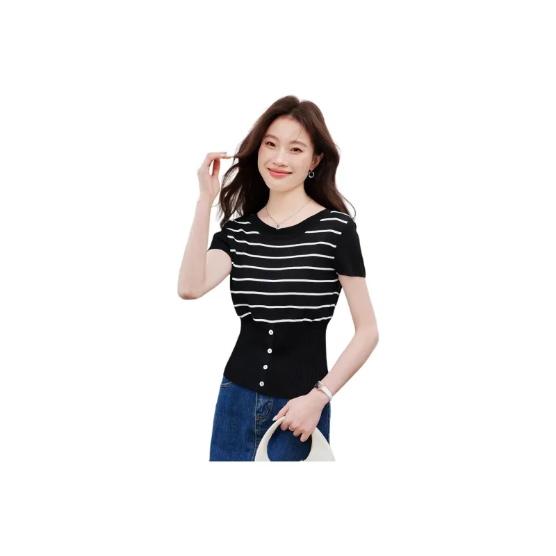 X MOOM T Shirts Women's-1