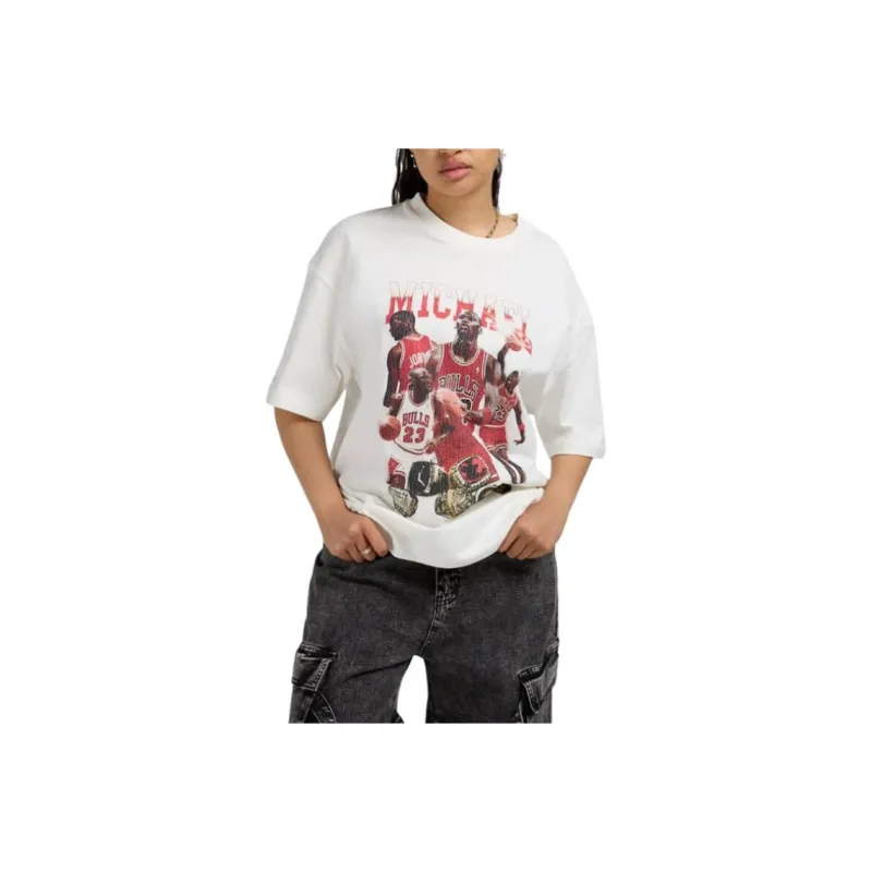 JORDAN Women's Oversized Short Sleeve Graphic T Shirt-0