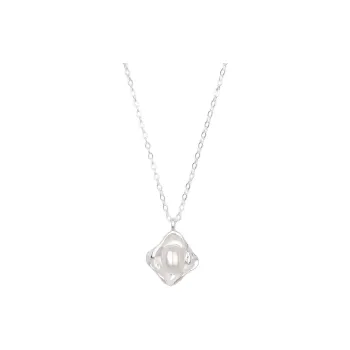High Quality S925 Silver Necklace Fashion Collarbone Necklace Women's Silver Niche Luxury Refined Necklace