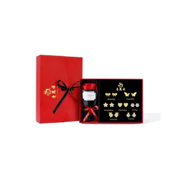 Lao Feng Xiang S925 Silver Stud Earrings Women's