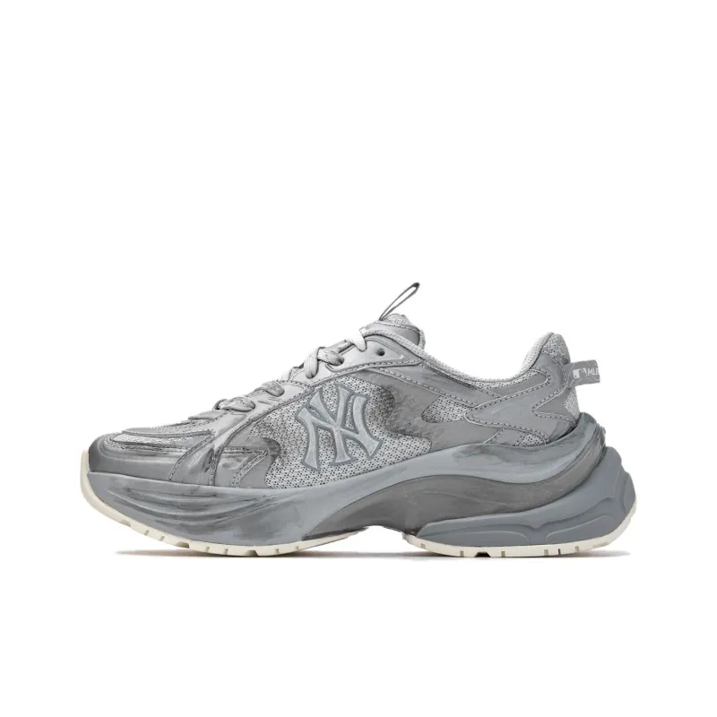 MLB New York Yankees Abrasion Resistant Low Top Casual Running Shoes Unisex Silver-0
