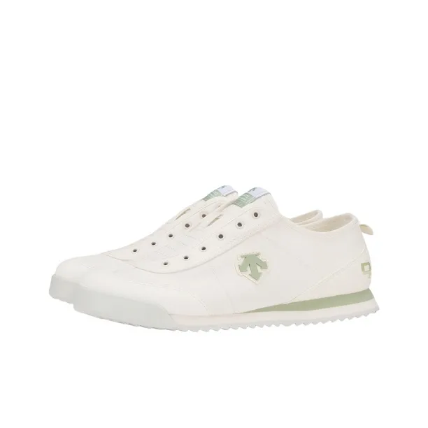 DESCENTE CHRON TEMPO Low Top Casual Shoes Women's-1