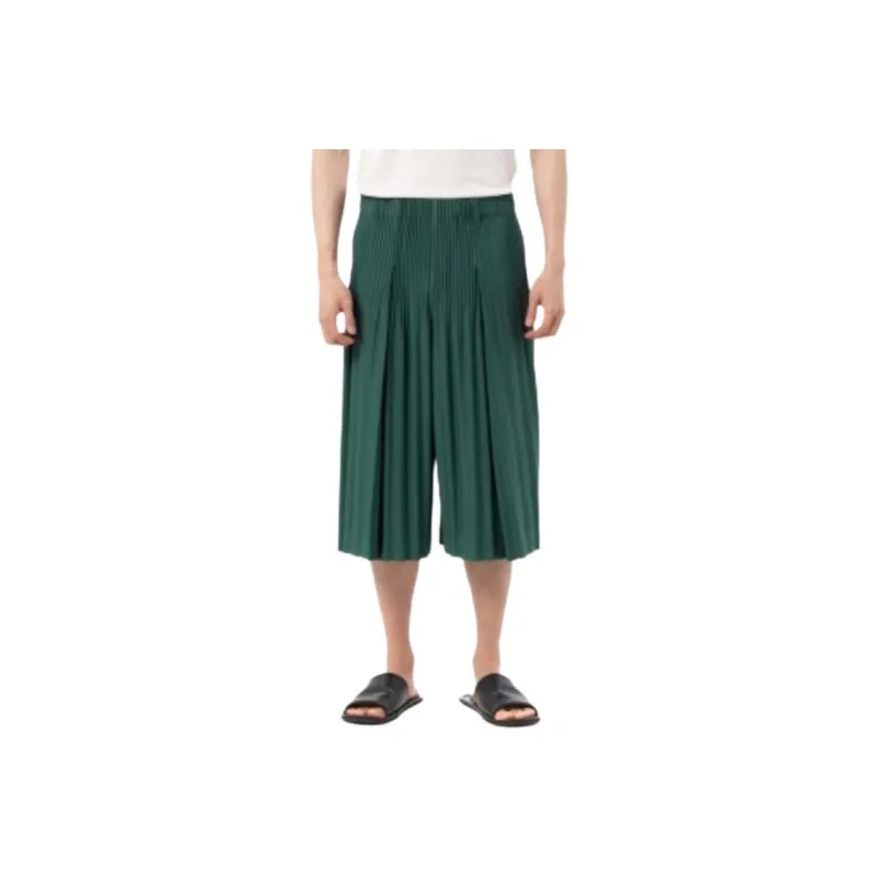 Homme Plissé Issey Miyake Casual Shorts Men's Green-0