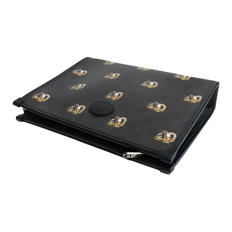 GUCCI Clutches-3