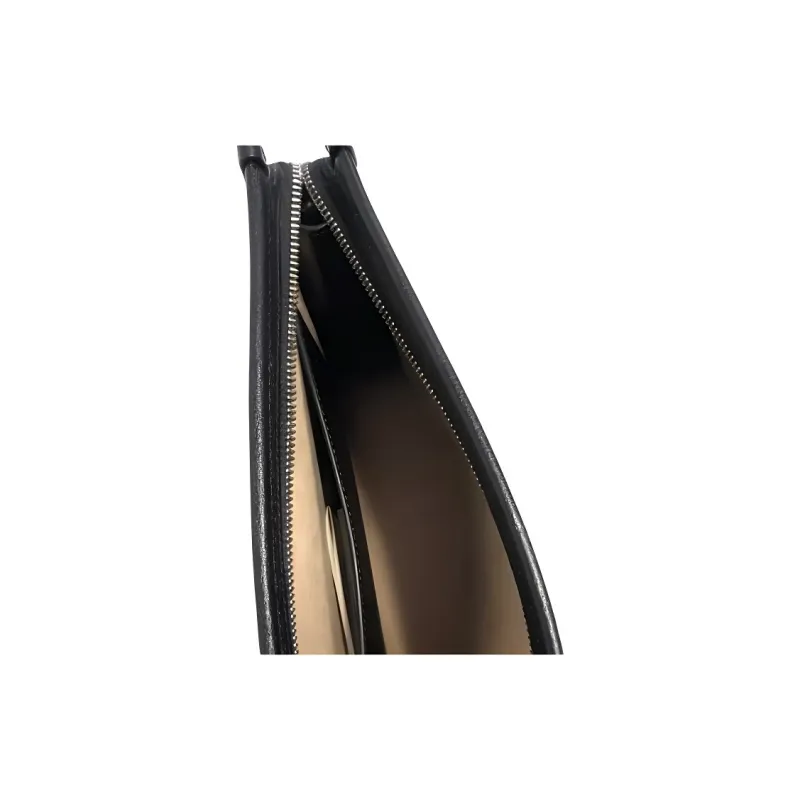 GUCCI Clutches-4