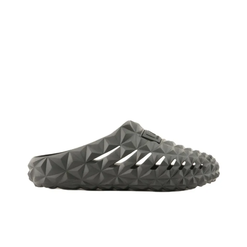 EMPORIO ARMANI EA7 Closed Toe Slippers Men's Black-1