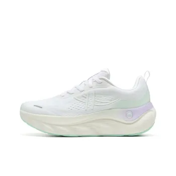 XTEP Cloud Wing 3 Coverage Slip Resistant Low Top Casual Sprint Long Distance Running Shoes Women's White Green