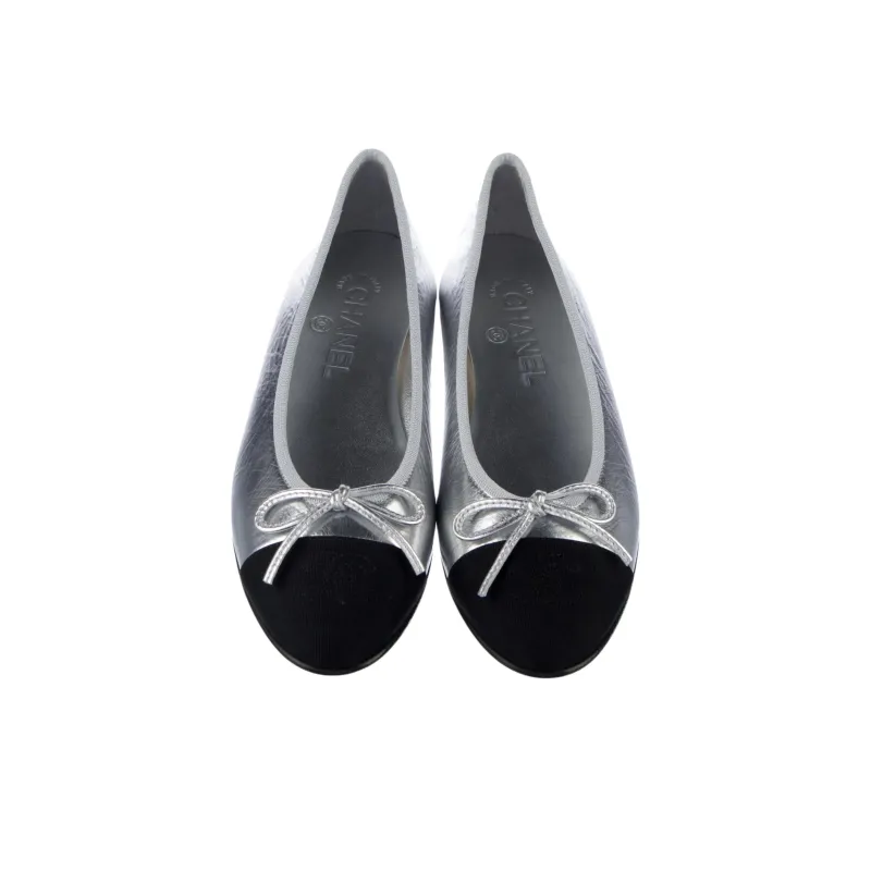 CHANEL 25S Casual Single Shoes Women's Silver-3