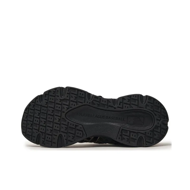 MLB New York Yankees Anti Slip Wear Resistant Low Top Casual Shoes Women's Black-5