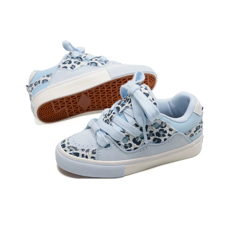 Yalu Wear resistant And Lightweight Low Top Skateboard Shoes Women's Cream Blue-33