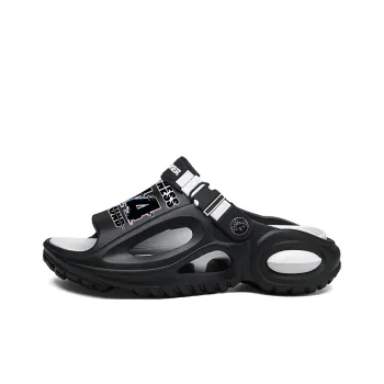 Budding Bear Beach Sandals Unisex