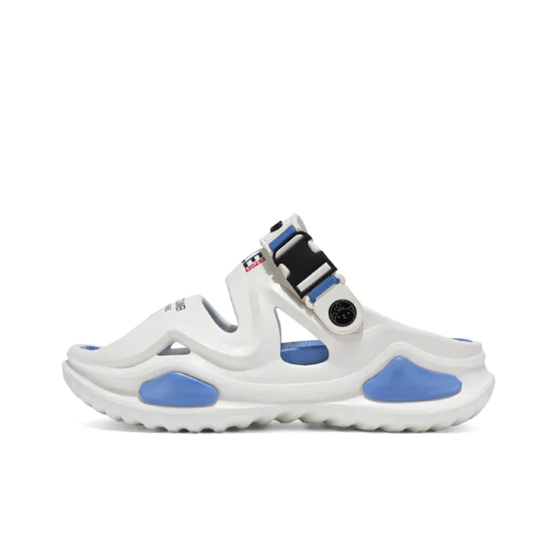 Budding Bear Beach Sandals Unisex-10