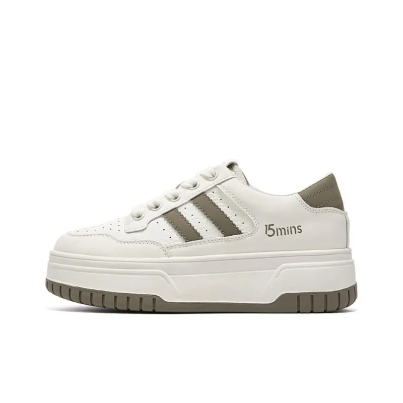 15 MINS Low-Top Skateboard Shoes Women's-0