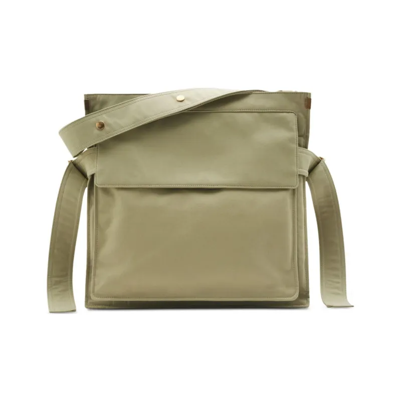 Burberry Medium Trench Tote Hunter-1