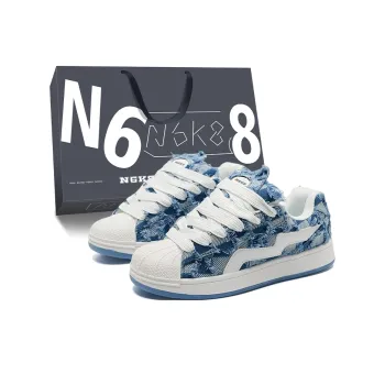 N6K8 Slip Resistant And Breathable Low Top Skateboard Shoes Unisex