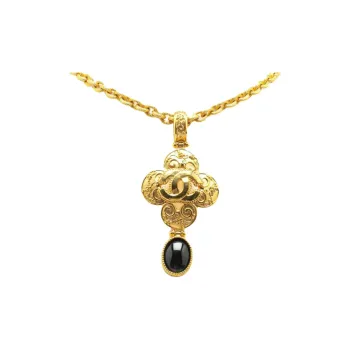 CHANEL 1996 Plated Cc Resin Clover Pendant Necklace Costume Necklace
