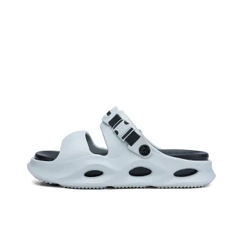 Budding Bear Beach Sandals Men's