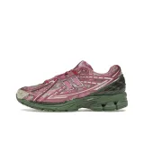 Water Red Green