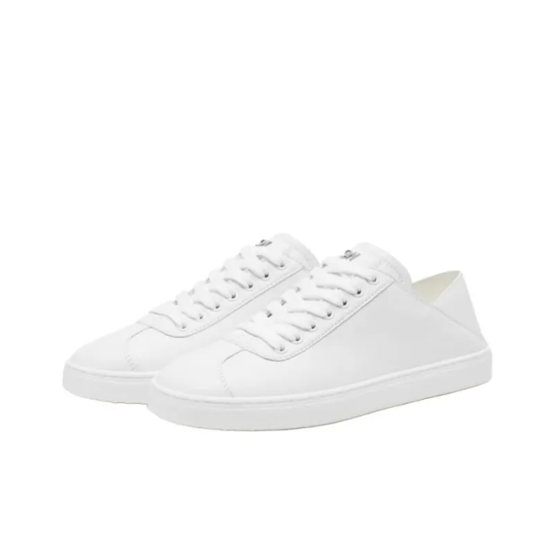 Stuart Weitzman/SW Isabelle Low Top Skateboard Shoes Women's White-1