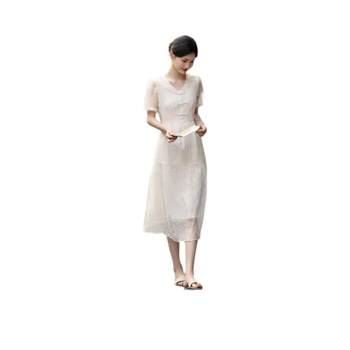 XWI 아이보리 여성 반팔 원피스