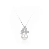 Flower Pearl Necklace