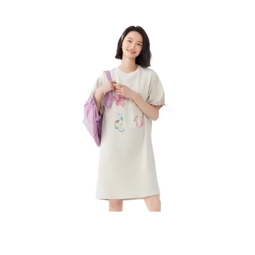 Asuka and new sake 여성 반팔 원피스