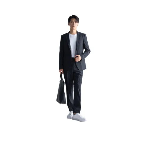 LESS IS MORE 남성 비즈니스 정장